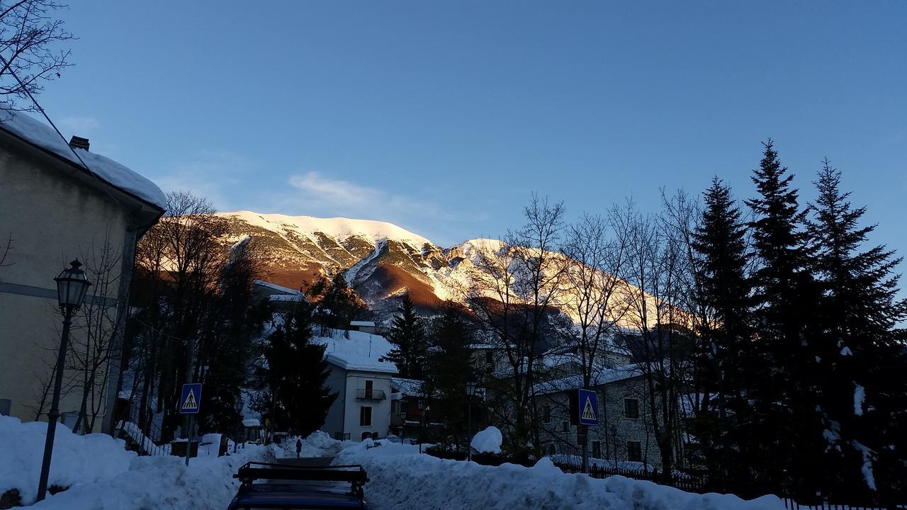 Albergo Parco Della Maiella ซานเตอูเฟมิอา อา ไมเอลลา ภายนอก รูปภาพ