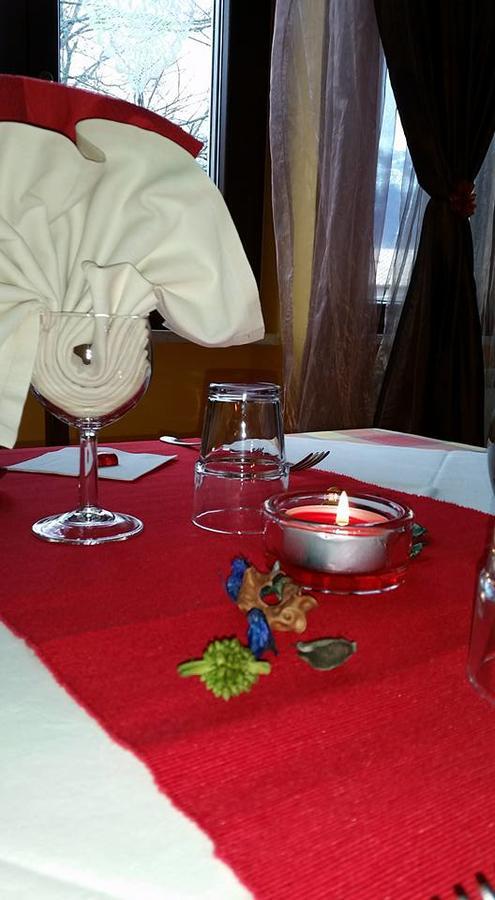 Albergo Parco Della Maiella ซานเตอูเฟมิอา อา ไมเอลลา ภายนอก รูปภาพ